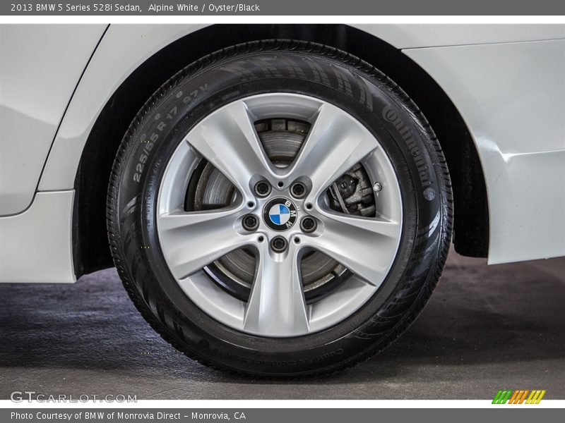 Alpine White / Oyster/Black 2013 BMW 5 Series 528i Sedan