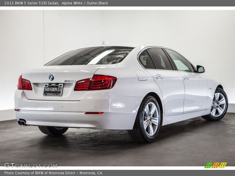 Alpine White / Oyster/Black 2013 BMW 5 Series 528i Sedan