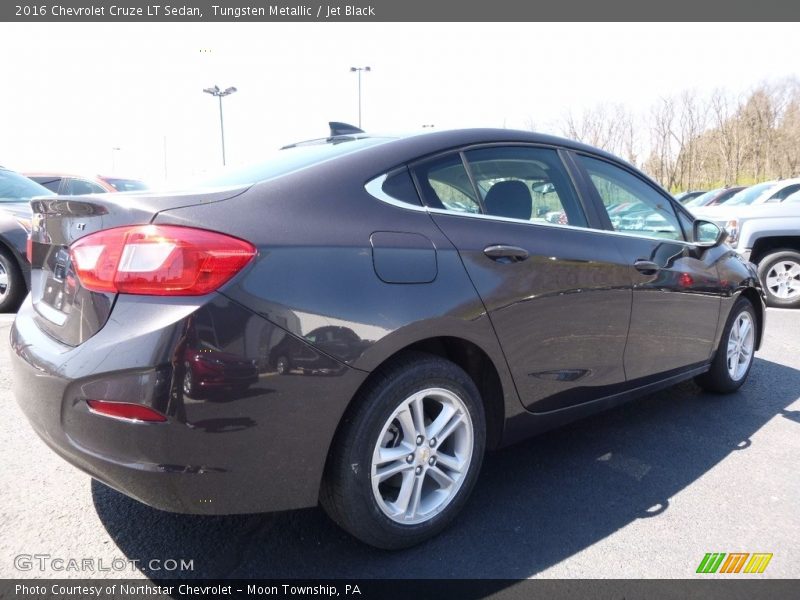 Tungsten Metallic / Jet Black 2016 Chevrolet Cruze LT Sedan
