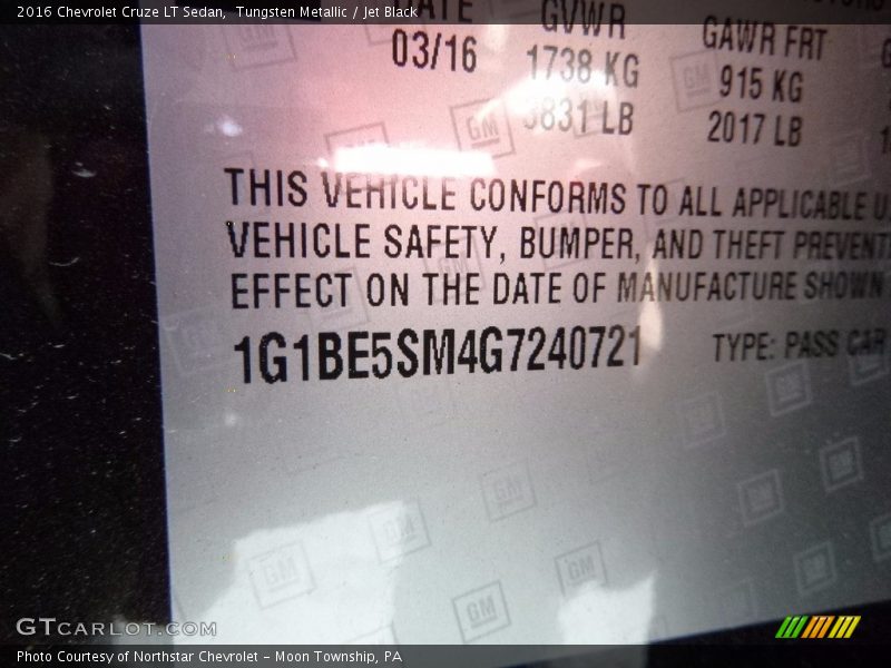 Tungsten Metallic / Jet Black 2016 Chevrolet Cruze LT Sedan