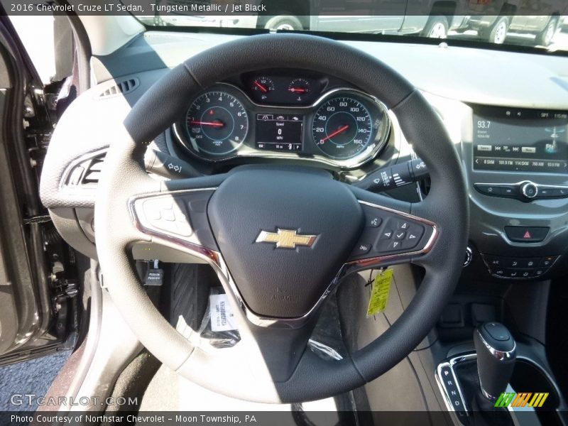 Tungsten Metallic / Jet Black 2016 Chevrolet Cruze LT Sedan