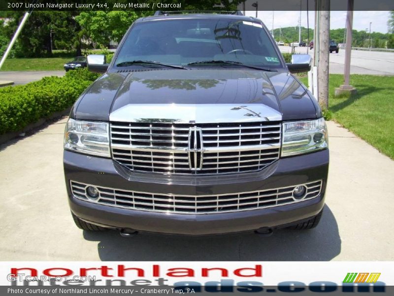 Alloy Metallic / Charcoal 2007 Lincoln Navigator Luxury 4x4