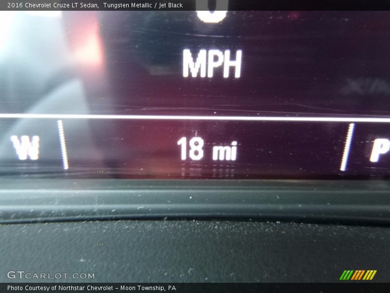Tungsten Metallic / Jet Black 2016 Chevrolet Cruze LT Sedan