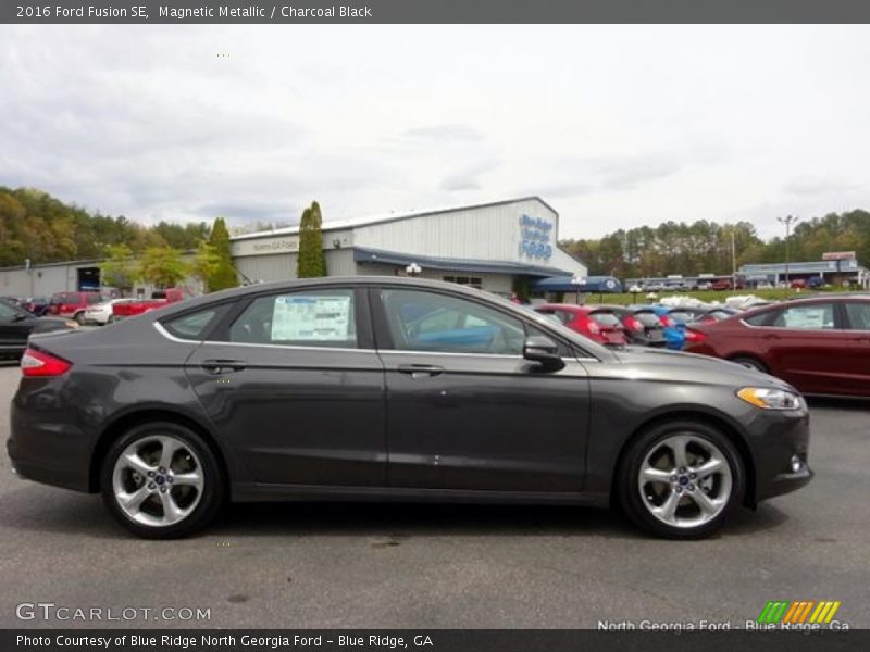 Magnetic Metallic / Charcoal Black 2016 Ford Fusion SE