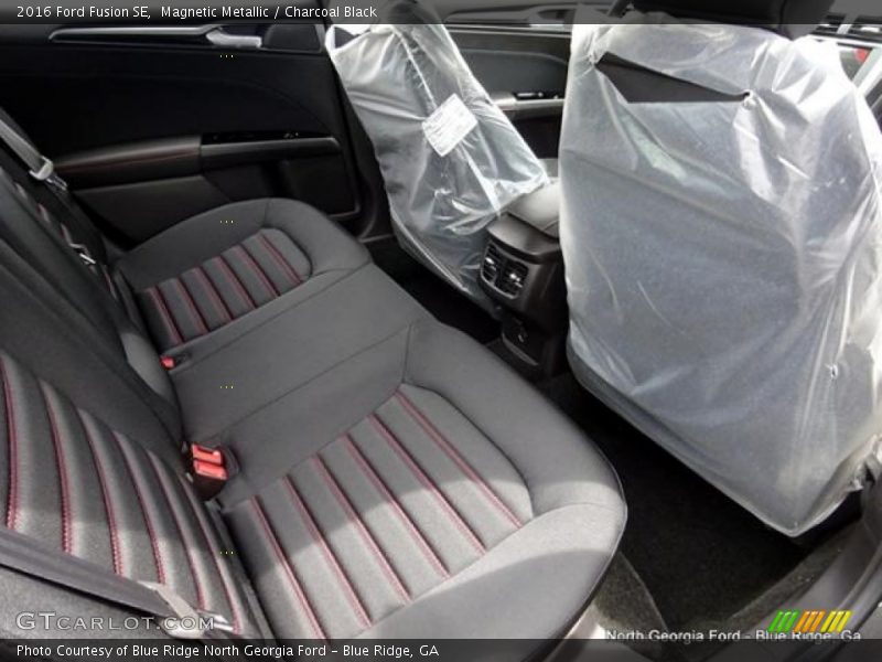 Magnetic Metallic / Charcoal Black 2016 Ford Fusion SE