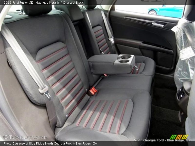 Magnetic Metallic / Charcoal Black 2016 Ford Fusion SE