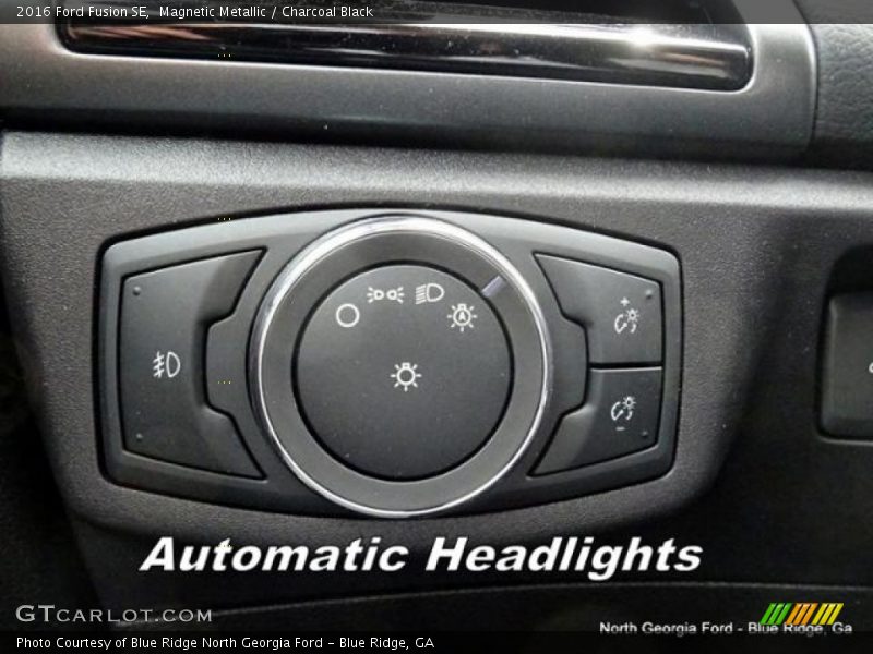 Magnetic Metallic / Charcoal Black 2016 Ford Fusion SE