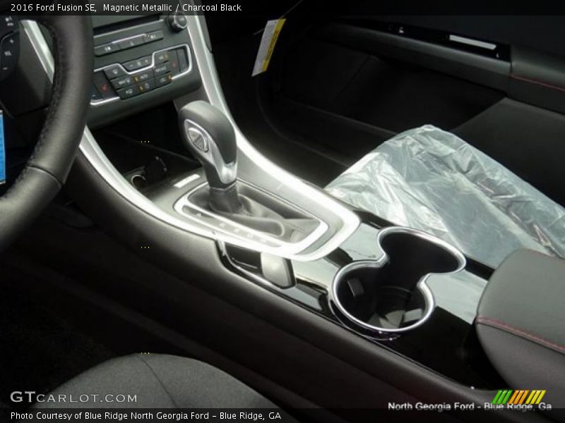 Magnetic Metallic / Charcoal Black 2016 Ford Fusion SE