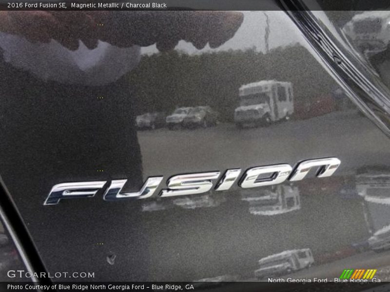 Magnetic Metallic / Charcoal Black 2016 Ford Fusion SE