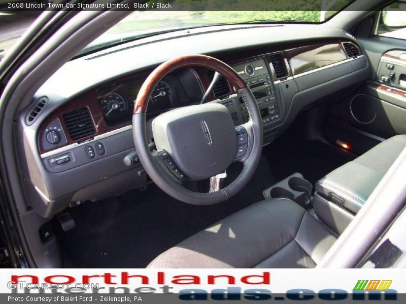 Black / Black 2008 Lincoln Town Car Signature Limited