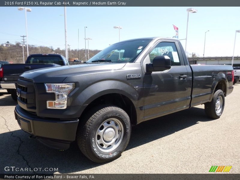 Front 3/4 View of 2016 F150 XL Regular Cab 4x4