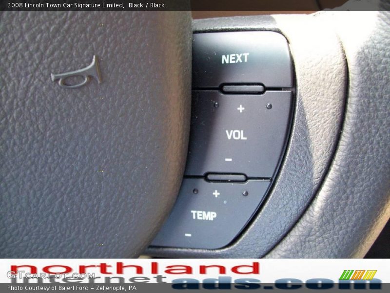 Black / Black 2008 Lincoln Town Car Signature Limited