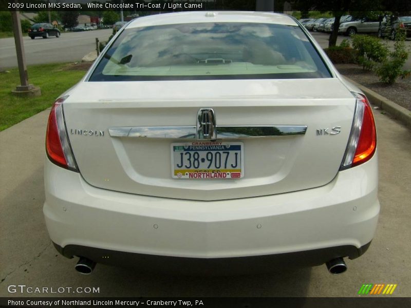 White Chocolate Tri-Coat / Light Camel 2009 Lincoln MKS Sedan