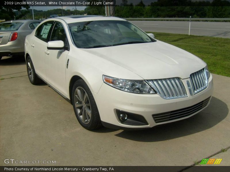 White Chocolate Tri-Coat / Light Camel 2009 Lincoln MKS Sedan
