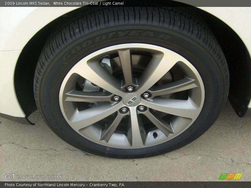 White Chocolate Tri-Coat / Light Camel 2009 Lincoln MKS Sedan