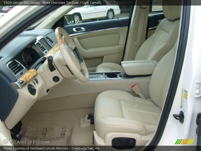 White Chocolate Tri-Coat / Light Camel 2009 Lincoln MKS Sedan