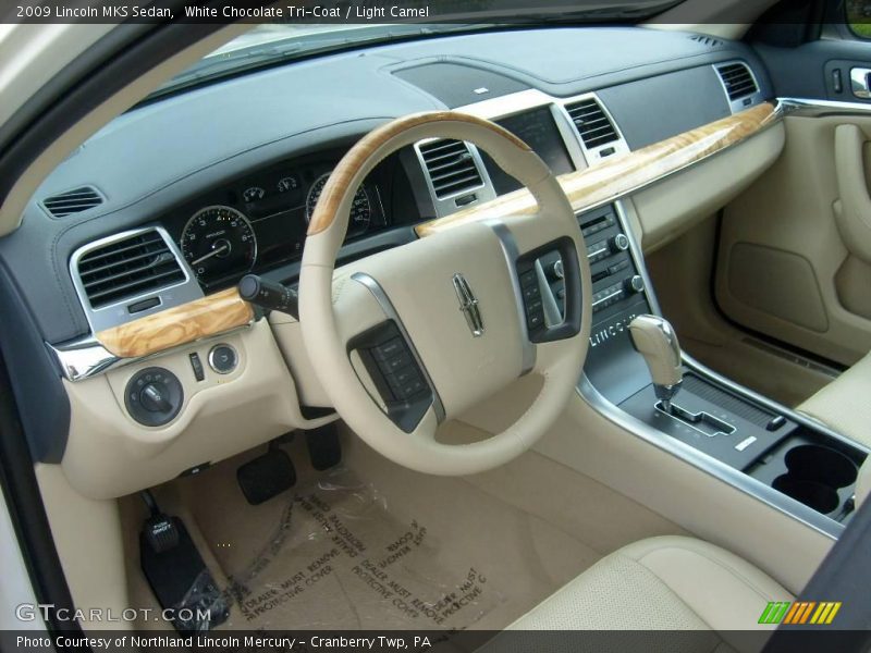 White Chocolate Tri-Coat / Light Camel 2009 Lincoln MKS Sedan