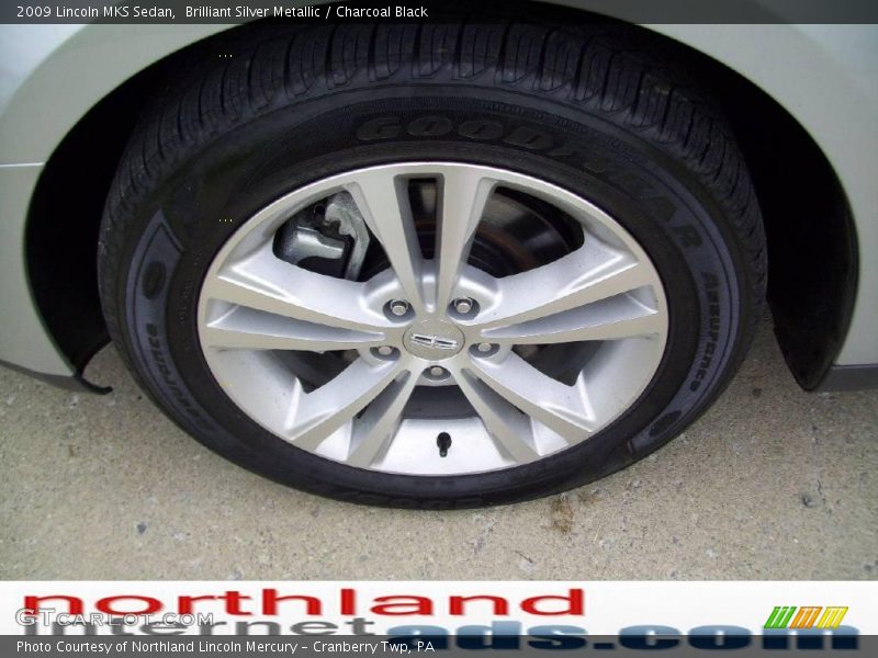 Brilliant Silver Metallic / Charcoal Black 2009 Lincoln MKS Sedan