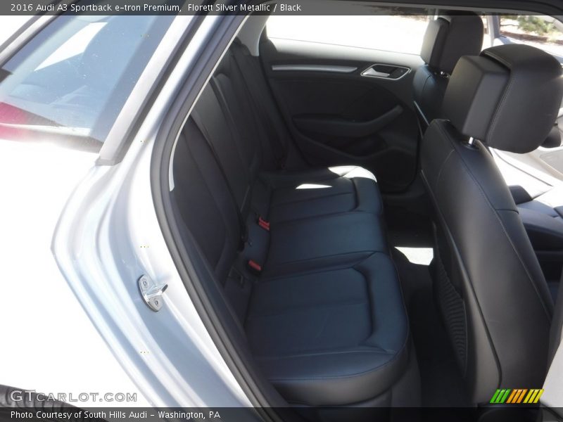Florett Silver Metallic / Black 2016 Audi A3 Sportback e-tron Premium