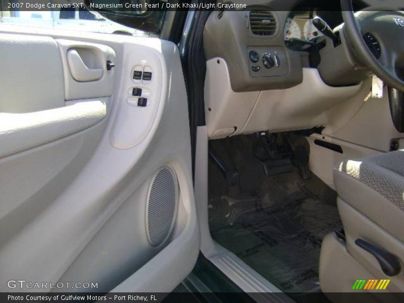 Magnesium Green Pearl / Dark Khaki/Light Graystone 2007 Dodge Caravan SXT
