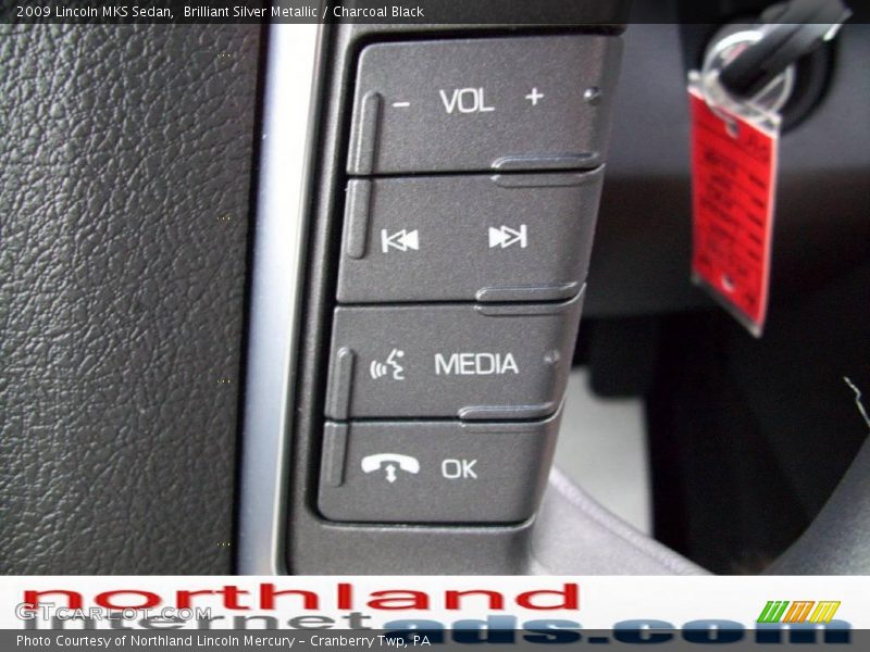 Brilliant Silver Metallic / Charcoal Black 2009 Lincoln MKS Sedan