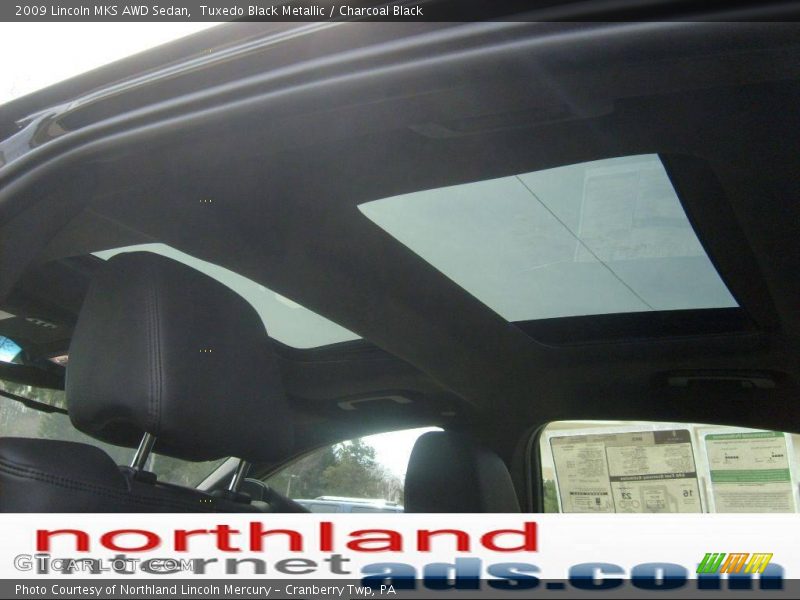 Tuxedo Black Metallic / Charcoal Black 2009 Lincoln MKS AWD Sedan