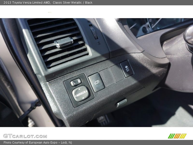 Classic Silver Metallic / Black 2013 Toyota Venza Limited AWD