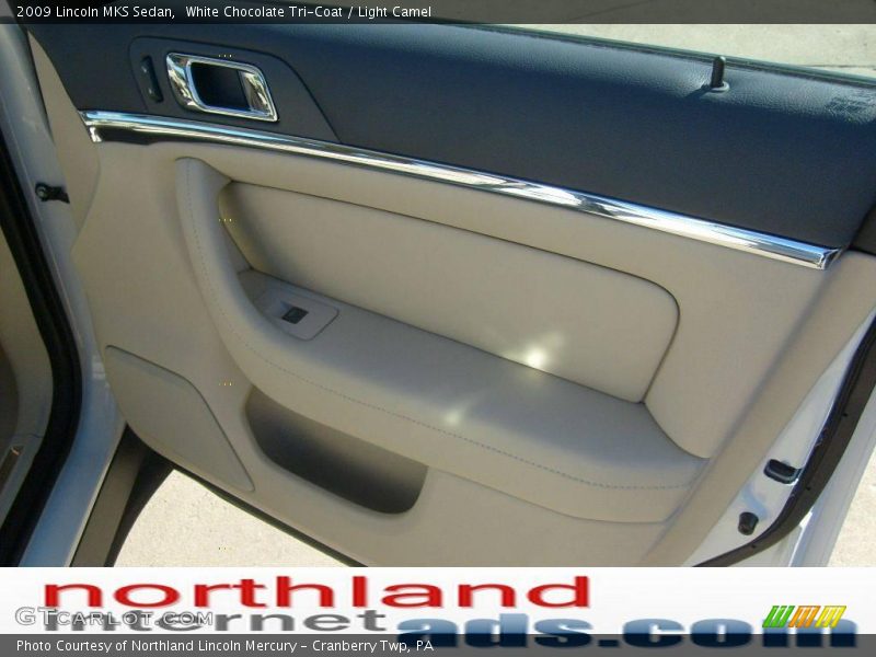 White Chocolate Tri-Coat / Light Camel 2009 Lincoln MKS Sedan