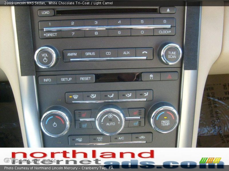 White Chocolate Tri-Coat / Light Camel 2009 Lincoln MKS Sedan