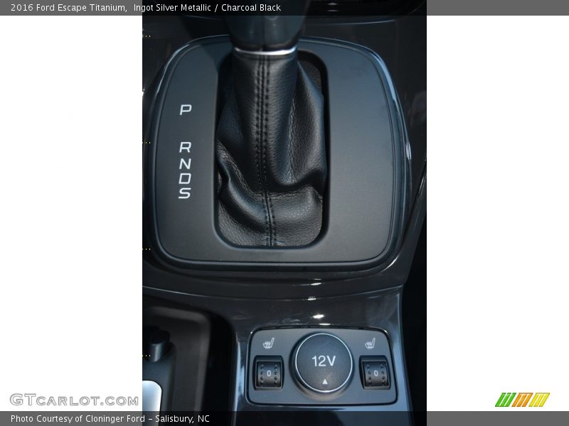 Ingot Silver Metallic / Charcoal Black 2016 Ford Escape Titanium