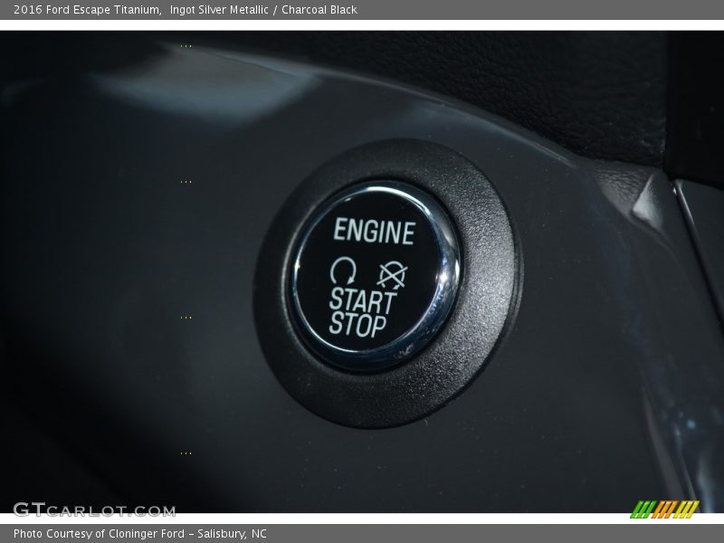 Ingot Silver Metallic / Charcoal Black 2016 Ford Escape Titanium