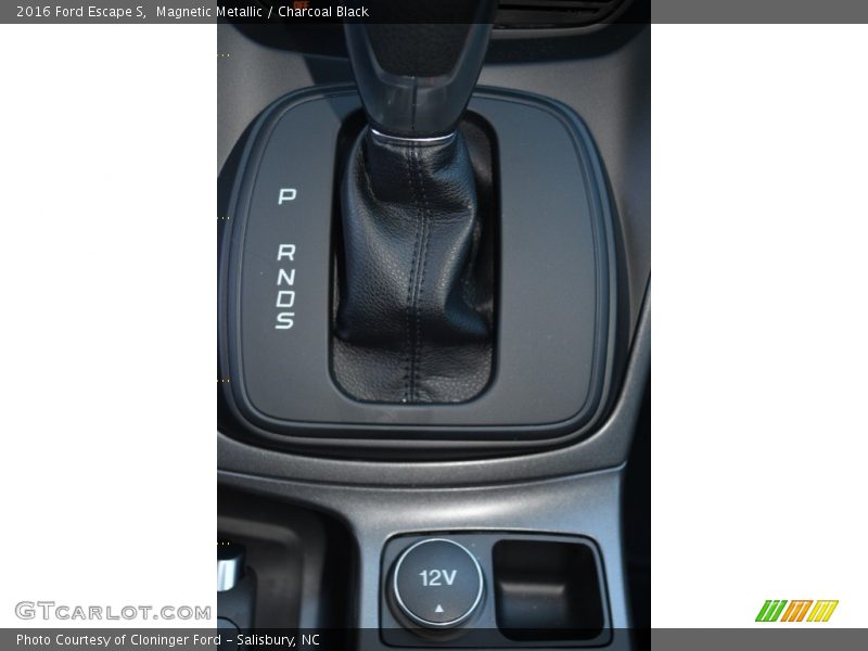 Magnetic Metallic / Charcoal Black 2016 Ford Escape S