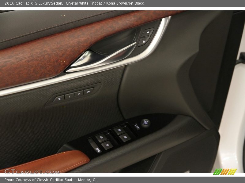 Crystal White Tricoat / Kona Brown/Jet Black 2016 Cadillac XTS Luxury Sedan