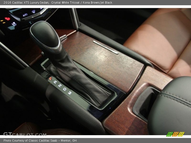 Crystal White Tricoat / Kona Brown/Jet Black 2016 Cadillac XTS Luxury Sedan