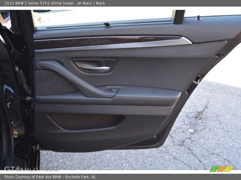 Jet Black / Black 2015 BMW 5 Series 535d xDrive Sedan