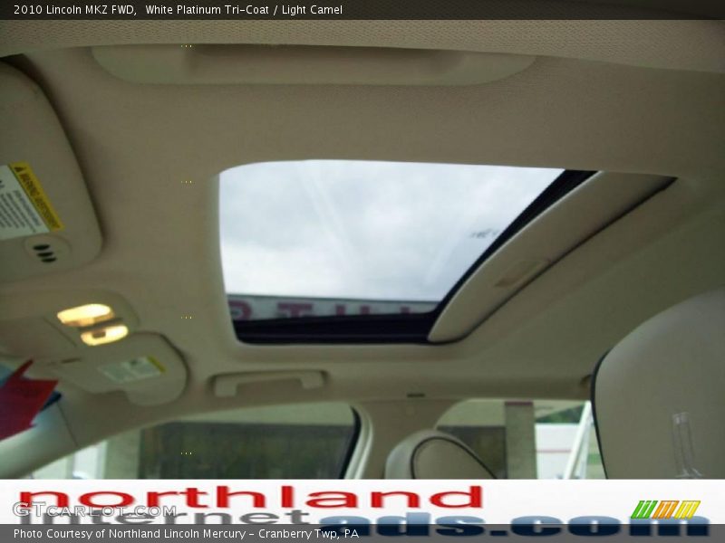 White Platinum Tri-Coat / Light Camel 2010 Lincoln MKZ FWD