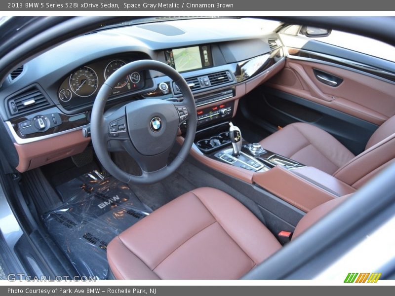 Space Gray Metallic / Cinnamon Brown 2013 BMW 5 Series 528i xDrive Sedan