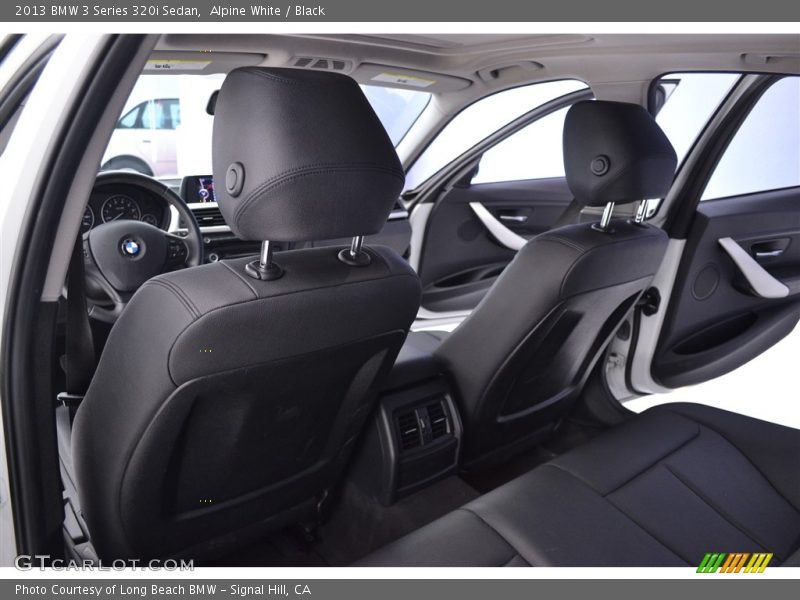 Alpine White / Black 2013 BMW 3 Series 320i Sedan