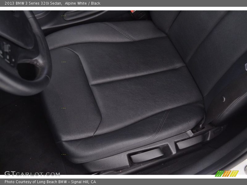 Alpine White / Black 2013 BMW 3 Series 320i Sedan