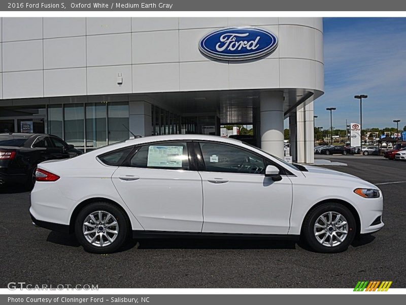 Oxford White / Medium Earth Gray 2016 Ford Fusion S