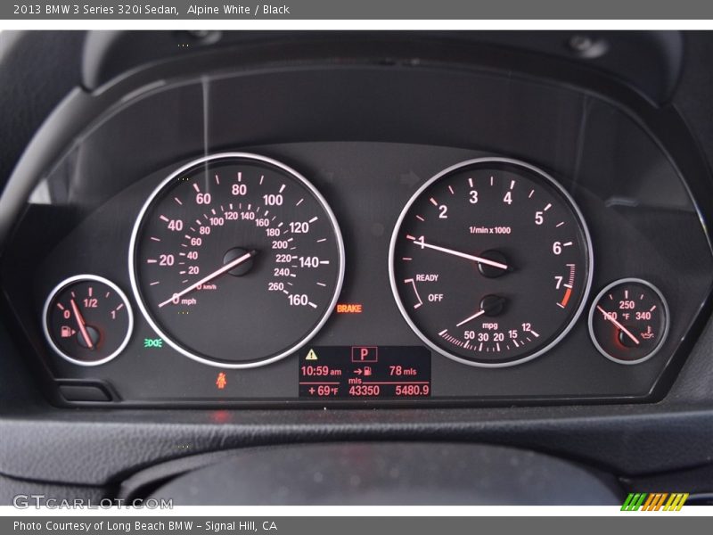 Alpine White / Black 2013 BMW 3 Series 320i Sedan