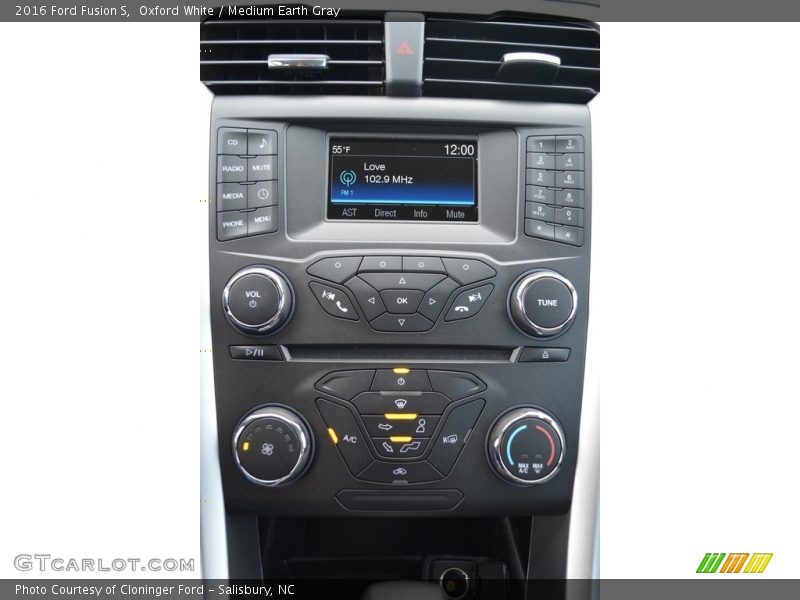 Oxford White / Medium Earth Gray 2016 Ford Fusion S