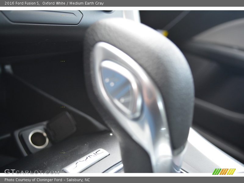 Oxford White / Medium Earth Gray 2016 Ford Fusion S