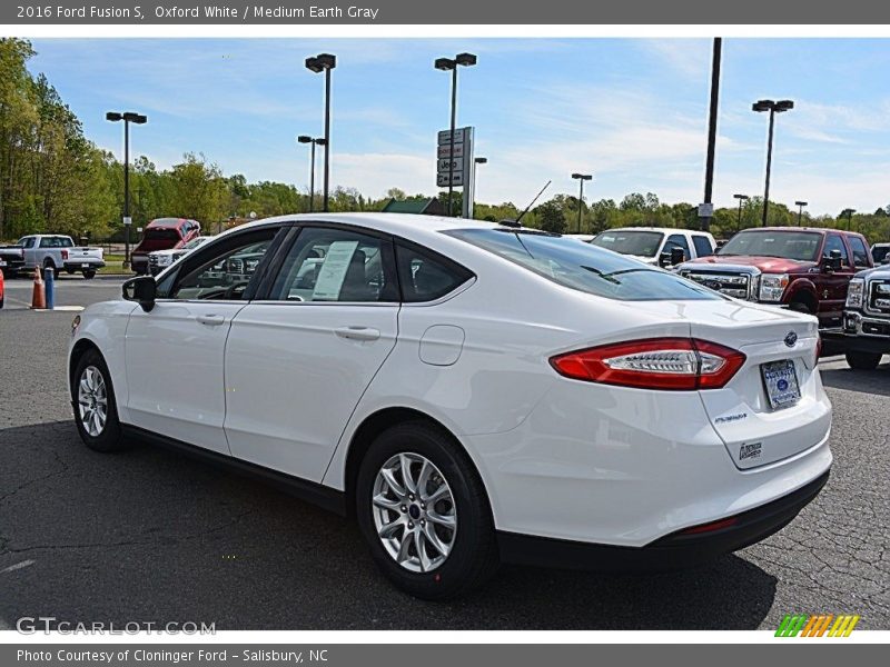 Oxford White / Medium Earth Gray 2016 Ford Fusion S