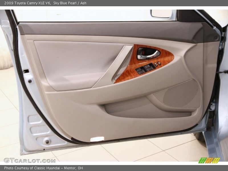 Sky Blue Pearl / Ash 2009 Toyota Camry XLE V6