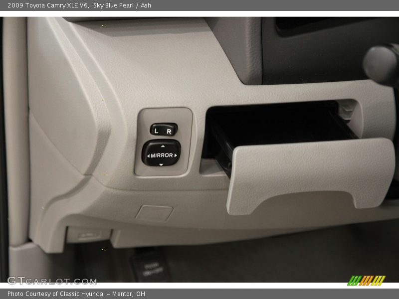 Sky Blue Pearl / Ash 2009 Toyota Camry XLE V6