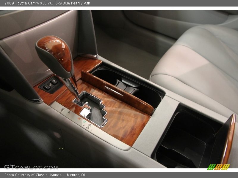 Sky Blue Pearl / Ash 2009 Toyota Camry XLE V6