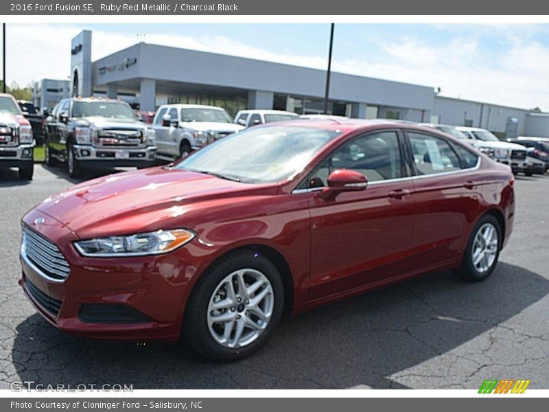 Ruby Red Metallic / Charcoal Black 2016 Ford Fusion SE