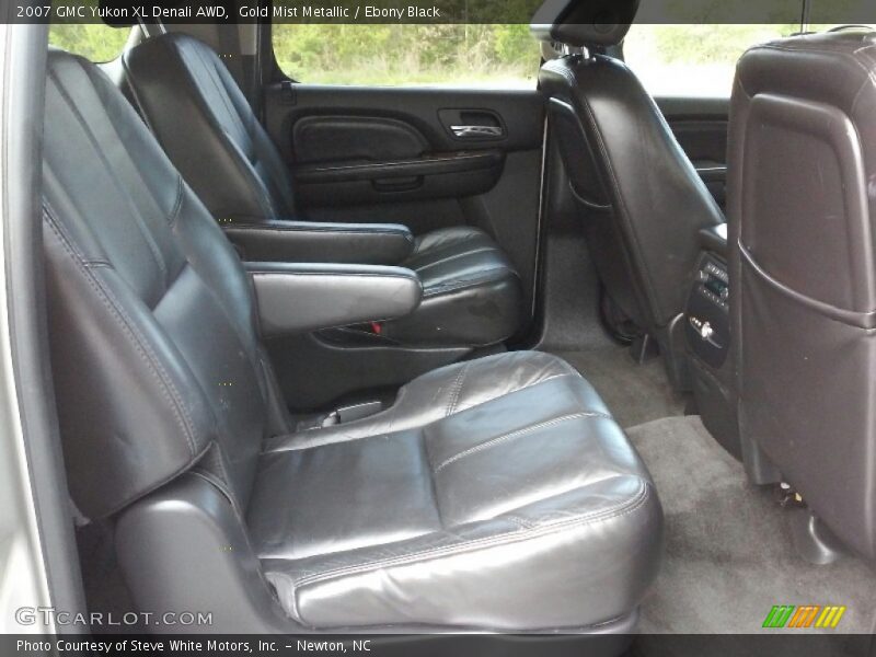 Gold Mist Metallic / Ebony Black 2007 GMC Yukon XL Denali AWD
