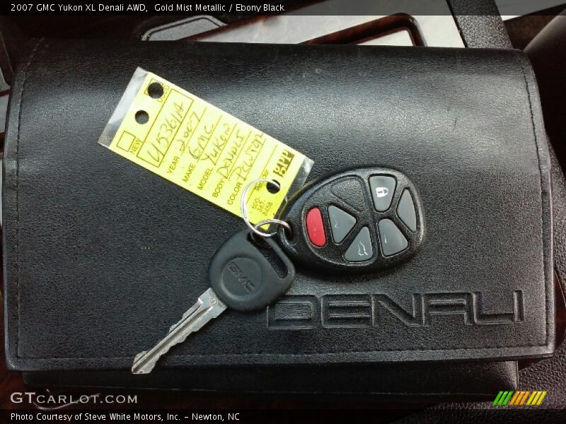 Gold Mist Metallic / Ebony Black 2007 GMC Yukon XL Denali AWD